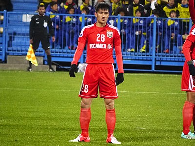 ベトナムサッカーの英雄レ コン ビンを見に行ったぞ W サイゴンで 生きてやるっ W ベトナムサッカーの英雄レ コン ビンを見に行ったぞ W サイゴンで 生きてやるっ W