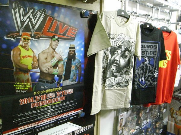 WWE Tシャツ & 応援グッズ 入荷 : プロレス・格闘技ショップ 「Big Blue」