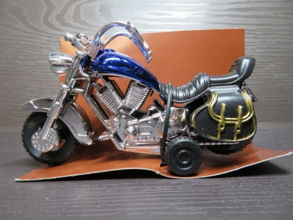 100円ショップ セリアのバイクを検証 評価辛口 フィギュア イラスト研究所