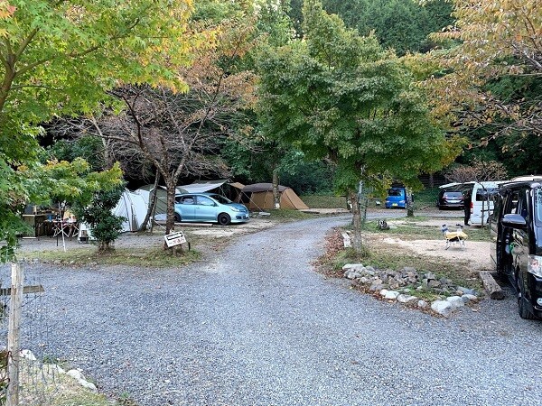 またキャンプだよ 滋賀県 かもしかオートキャンプ場 風太郎のバイク旅とキャンプ Xl10cx