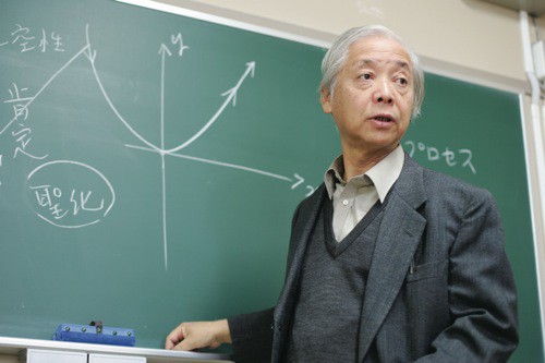 空(くう)」の思想：すべての世界を否定、すべてのものの価値を認める 