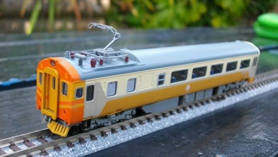 Nゲージ 台湾鉄道 EMU100 EMU100 自強号 : 日本と台湾他海外の鉄道、鉄道模型