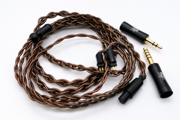 Kiwi Ears Septet」 1DD+4BA+1MPT+1PZTの片側7ドライバー構成
