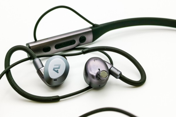 イヤホン Ausounds AU-Flex ANC じっくりと試聴 Ausounds AU-Flex ANC Bluetoothハイブリッド
