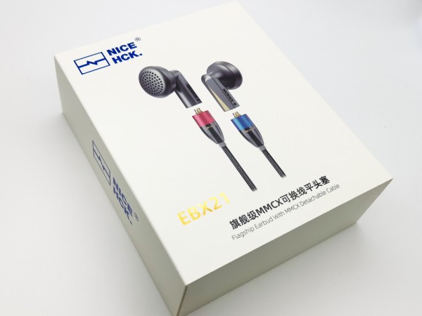 NICEHCK EBX21」 高級感のある外観、タイトでスピード感のある質