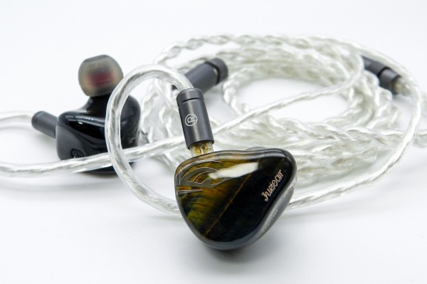 Juzear Harrier (冒険者)」 1DD+6BA+2マイクロ平面の9ドライバー構成に