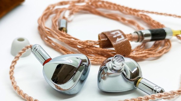 TRI audio TRI-I3 イヤホンmmcx 平面磁界駆動型 中古品 TRI i3 Tri 