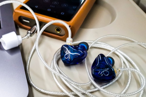 SHANLING AE3」 とにかく美しい、Sonionドライバー採用の3BAモデル