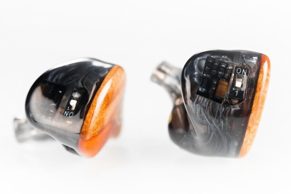 イヤホン DUNU sa6mk2 DUNU SA6mk2