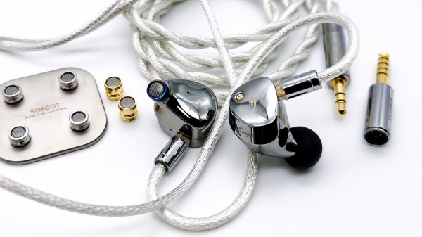 SIMGOT ET142」 12.1mm平面+多層PZTハイブリッド。同社らしい音