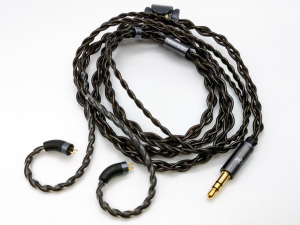 7Hz LEGATO」 6mm+10mmドライバーによる直列配置2DD構成