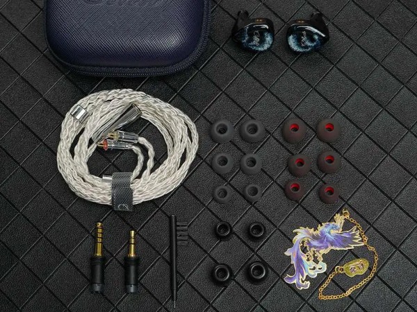 Kinera Celest Relentless」 美しい3Dプリントシェルに6BA+1DD