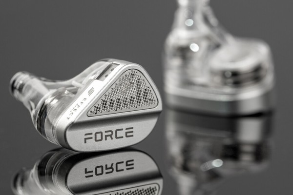 TANCHJIM X EFFECT Audio FORCE」 オープンバック構成の洗練され