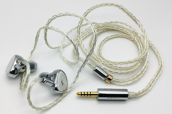 SIMGOT シムゴット EA2000 (Boson) 【使用僅少、極美品】 棚からレビュー】「SIMGOT EA2000 (Boson)」 独自1DD+1PR構成