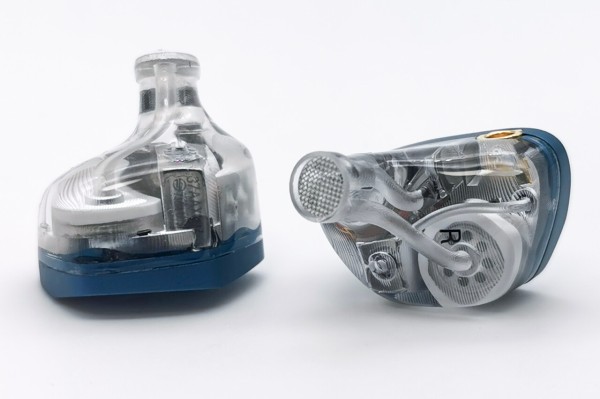 BGVP DMA」 Knowles&Sonion製BAと骨伝導ユニット搭載の2BA+1DD+
