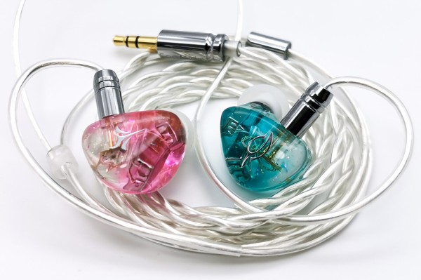 SeeAudio Yume IV」 伝統的シリーズが装いも傾向も一新。実は各世代の