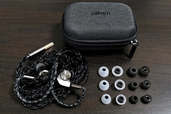 ORIVETI bleqk Dynabird ほぼ新品 イヤピ未使用 ORIVETI bleqk Dynabird」 クールなブラックデザインにバランス