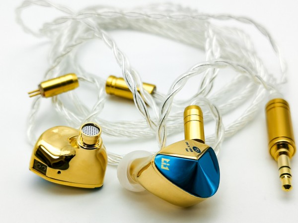 TRI x HBB KAI」 豪華な外観にDLC振動板ドライバー搭載。HBB氏コラボ