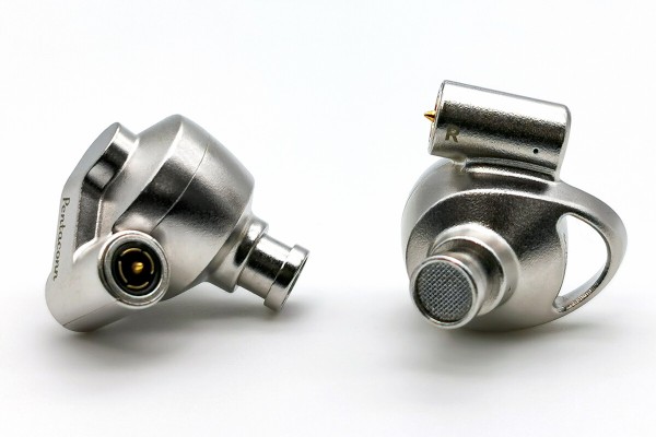 Pentaconn Scyne α01」 満を持して登場のPentaconnのイヤホン製品。隙