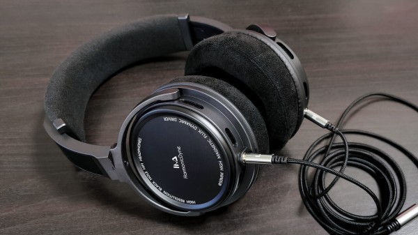 SENNHEISER ヘッドホン オープン型 HD600 (旧パッケージ版) Sennheiser