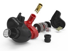 BGVP DMG」 4BA+2DD構成ながら抜群の中低域と立体的な音場感。3種の