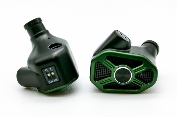 RAPTGO Bridge」 ギミック好きなら購入必至。2BA+2DD+PZT(圧電