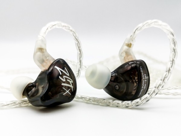 KZ ZSTX」 低価格中華イヤホンの「定番モデル」が劇的に進化。2