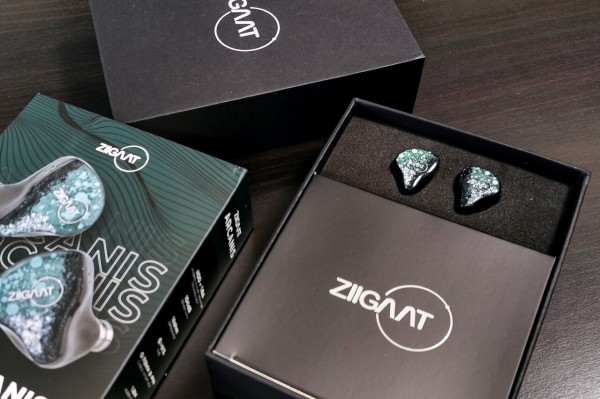 ZiiGaat Arcanis」 Knowles製BAをふんだんに使用し、低域にアイソ