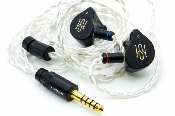 SIMGOT SuperMix 5」 1BC+1DD+2BA+1MP構成。良質なサウンドへさらに骨