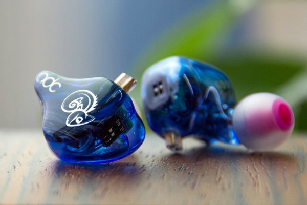 qdc Anole V3 II-S 美品 Anole V3 II-S｜qdc｜株式会社アユート PCパーツ・VR