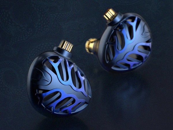 TRN Azure Dragon (青龍)」 第2世代14.6mm平面ドライバー搭載。特徴的