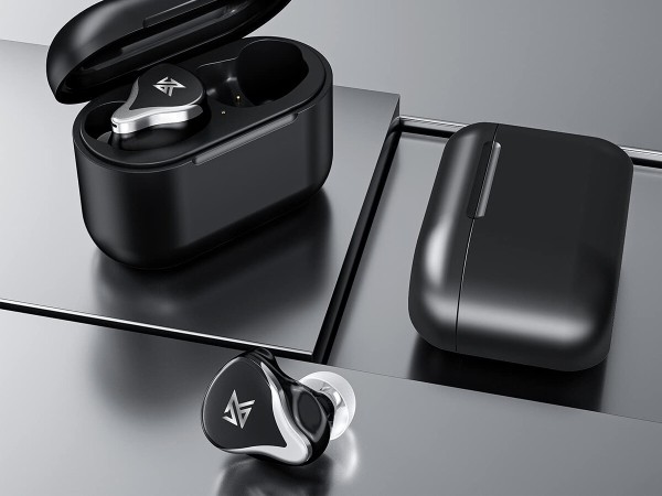 KZ & CCA イヤホン 29本 KZ & CCA イヤホン 29本