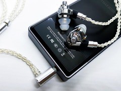 Acoustune 「HS1670 SS」 今さらですが、「個人的メイン使い」高