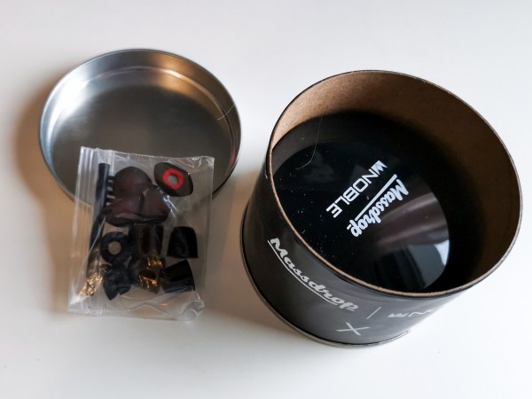 Massdrop x Noble X Universal」 125ドルに価格変更し、さらに