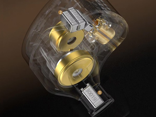 KZ ZA12」 4BA+2DD構成でKZらしい明瞭感を持ちつつ質の高い