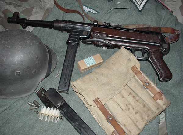 ナチス ドイツ政権下で開発され 第二次世界大戦で大量に使用された短機関銃 Mp40とは Gun Geek