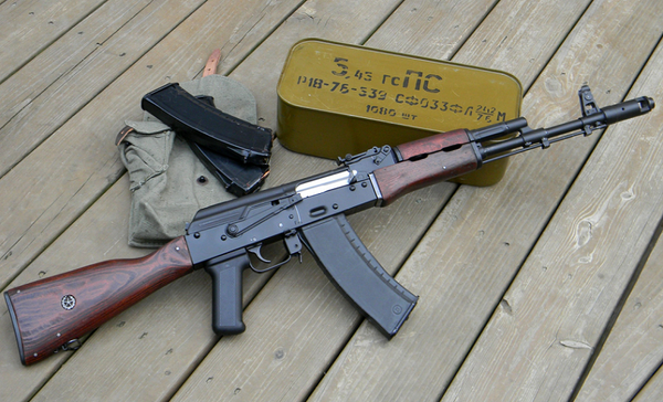 AK-47系列の後継として採用したアサルトライフル AK-74とは : Gun Geek