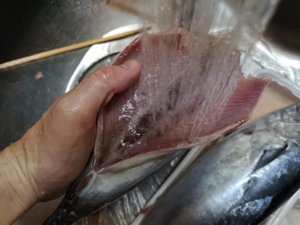 丸ごとのカツオを捌いてみました 気まま料理で レシピとか Powered By ライブドアブログ