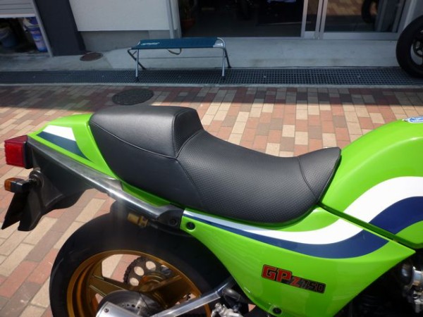 GPZ750F シート装着 : BL FACTORYのブログ