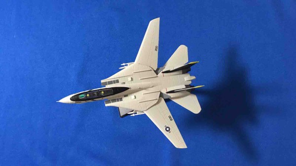 レビュー】滑らかな曲線と直線が美しい F-14A トムキャット ：エア