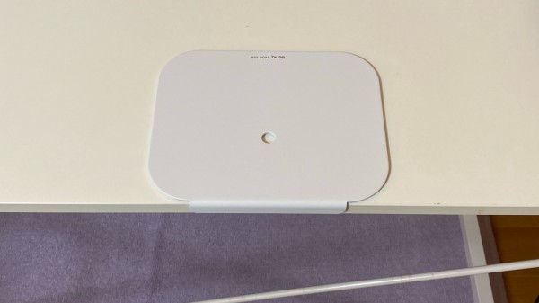 PRレビュー】 大きいモニターでも安定して支えられる： BenQ BSH02