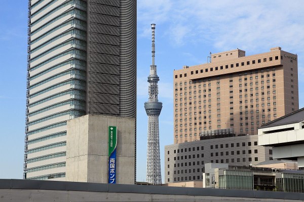 両国駅から見た東京スカイツリー 東京スカイツリー定点観測所