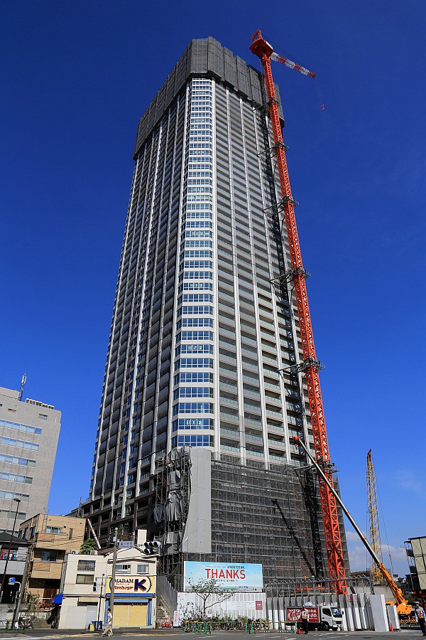 最上階建設中？「富久クロス」の建設状況(2014年8月19日) : 超高層