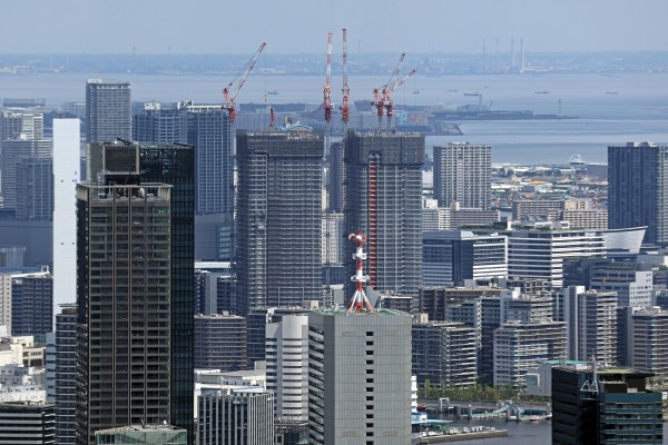 地上50階、高さ約180m「晴海フラッグ SKY DUO」の建設状況