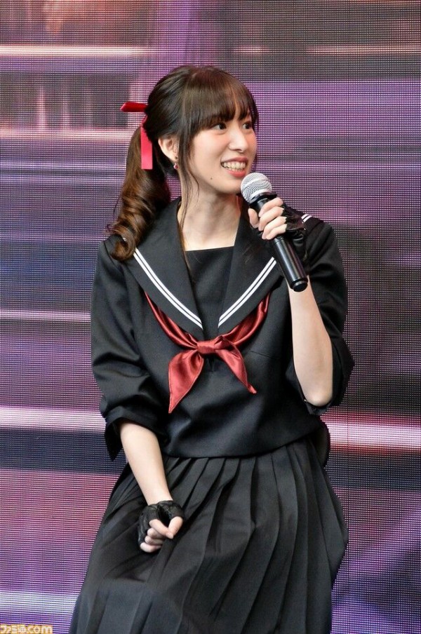 画像 声優 小清水亜美さん 34 セーラー服コスプレ姿を披露 ってなんじぇですかー
