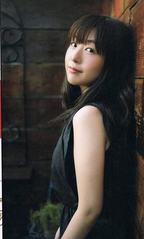 茅野愛衣 顔c声a身体aママs この声優さんが人気出た理由 ってなんじぇですかー 茅野愛衣 顔c声a身体aママs この声優さんが人気出た理由 ってなんじぇですかー