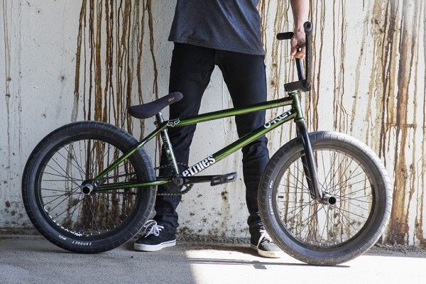 CHASE HAWK BIKE CHECK : BMX BIRDS RIDE
