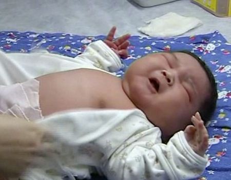 仰天 中国で7 000グラムのビッグな赤ちゃん誕生 ぶーぶーちゃんねる