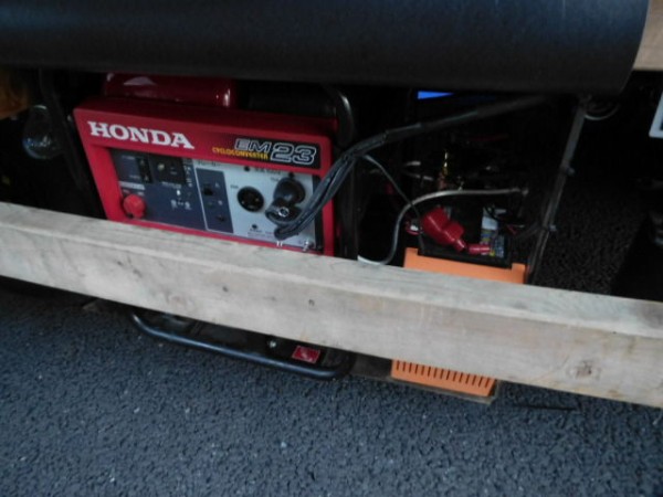 HONDA発電機EM23～エンジンかからないんですけど！・・キャブ清掃ww