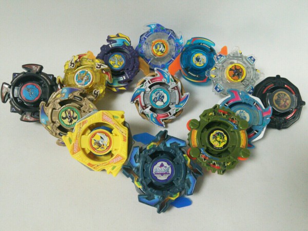【元値￥35000】爆転シュート　ベイブレード　最初期～　まとめ売り【説明必読】 入手困難✨】爆転シュート ベイブレード 初代 初期 まとめ 24個 付属